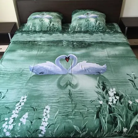 Bratanov In Summer Dreams Apartament *
