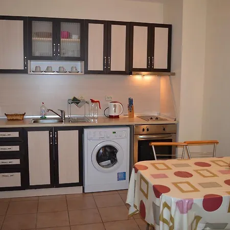 Apartment Bratanov In Summer Dreams